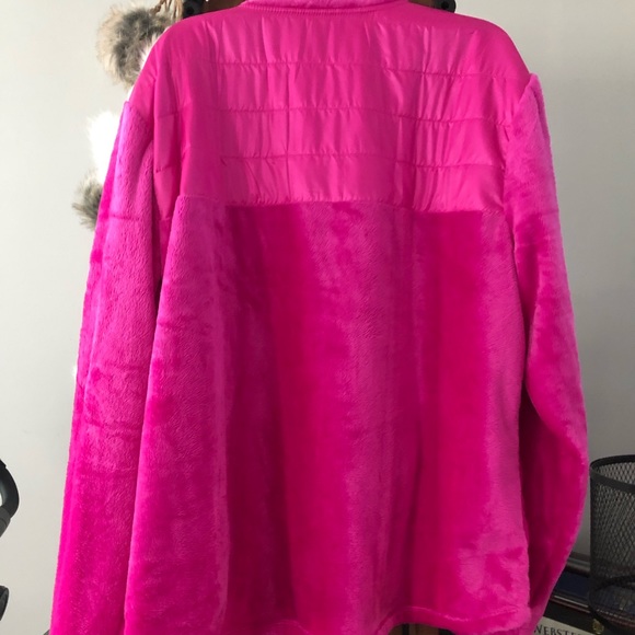 BNWT Lilly Leona plush zip up. Xxl. - Picture 2 of 3